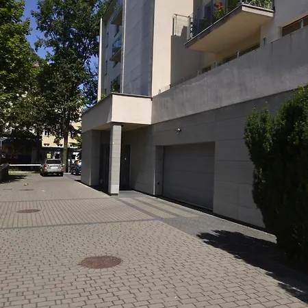 Apartament Bursztynowy Z Garazem -Centrum Gliwic Gliwice Exterior photo